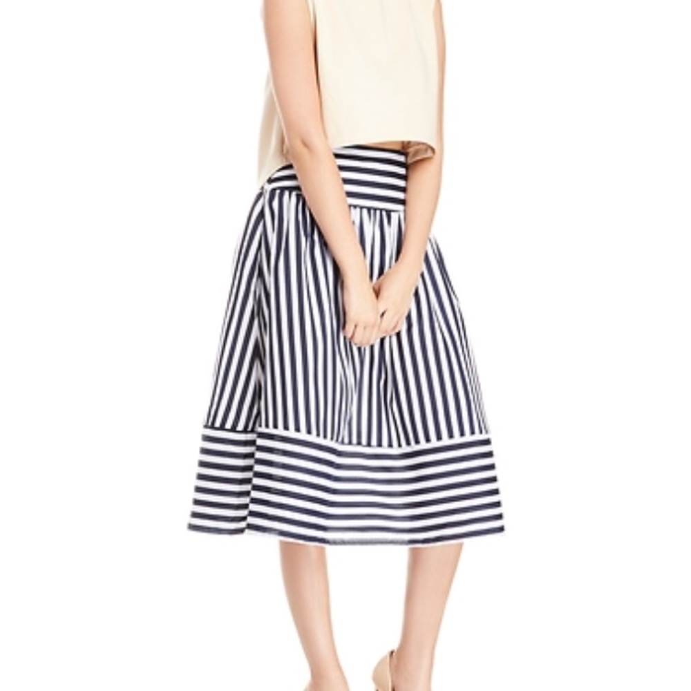 JOA skirt - Picture 3 of 6